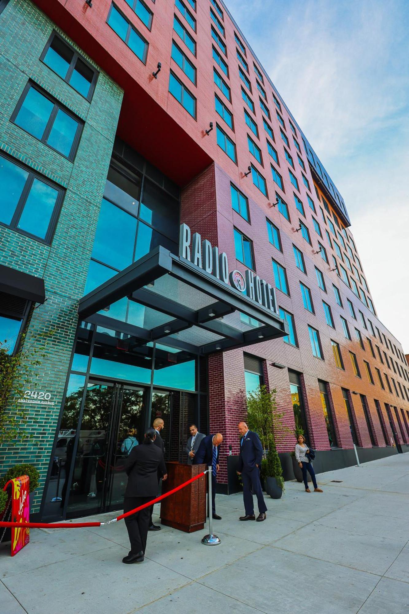 Radio Hotel New York Bagian luar foto